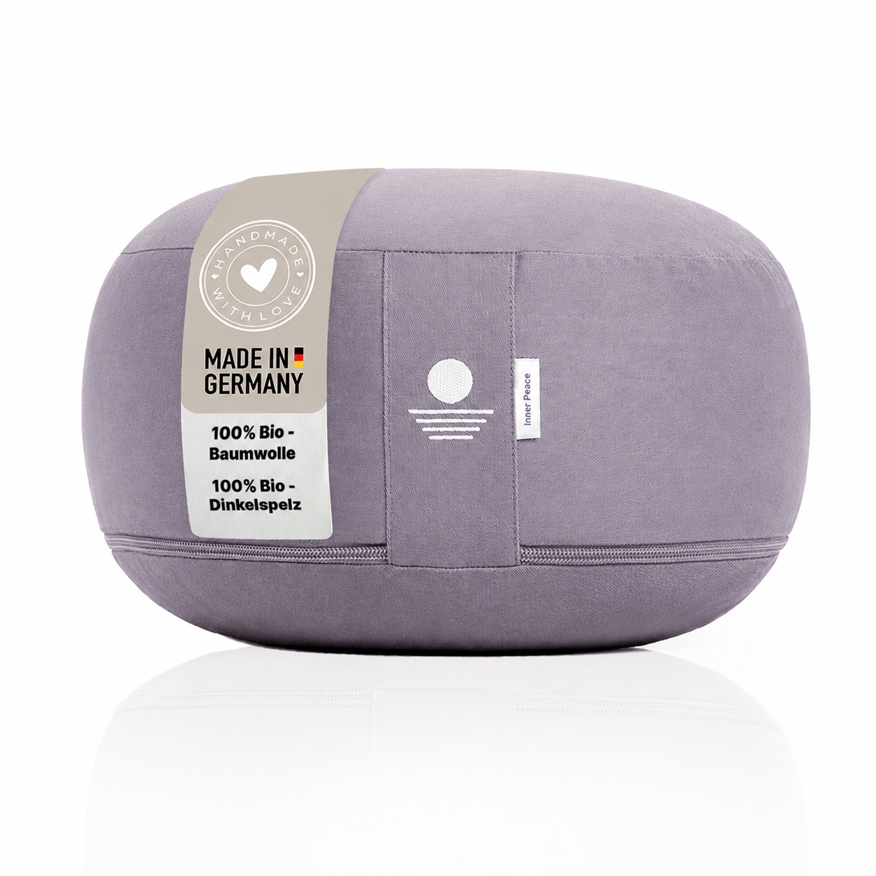 Yogakissen rund mit Detail des Bio-Baumwoll-Bezugs und Made-in-Germany-Label